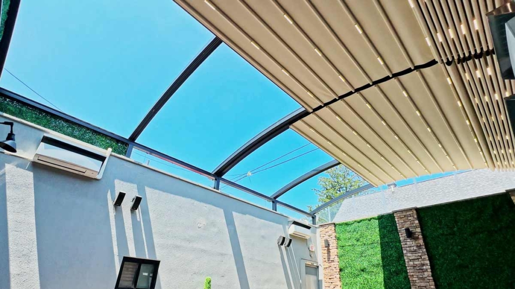 Connely Corner 1.15.1