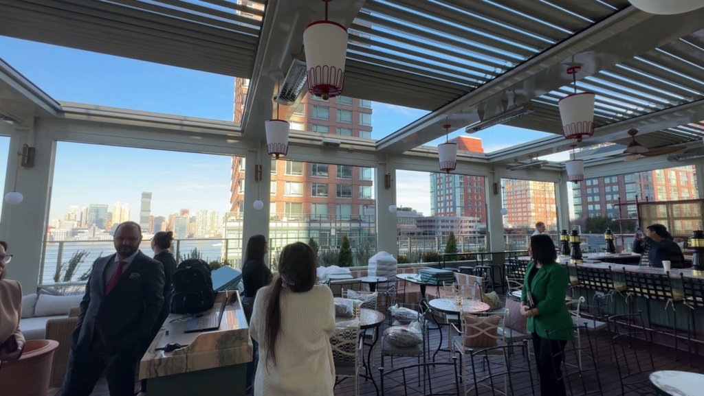 Conrad Retractable Roof 02