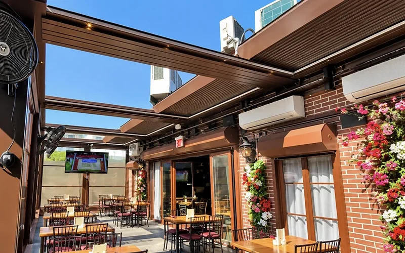retractable roof